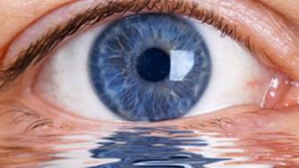 Weiche oder harte Kontaktlinsen – welche sind besser geeignet?